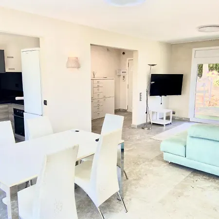 Atlantic Villa *